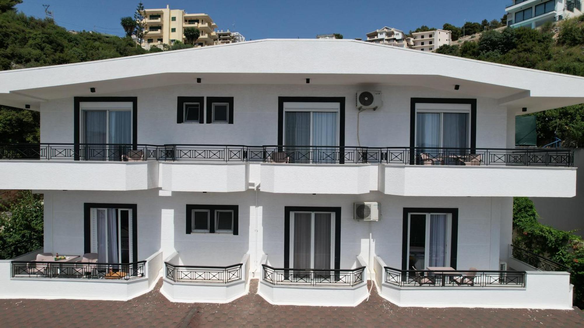 Sunkised Hotel Sarandë Exterior foto