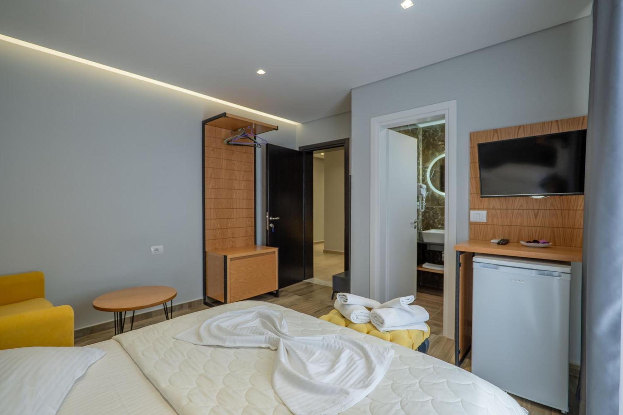 Sunkised Hotel Sarandë Exterior foto